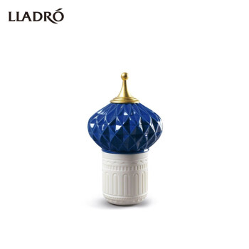 LLADRO 雅致一千零一夜香氛蠟燭藍色係瓷器禮物飾品 深藍尖頂香氛蠟燭(亮麵金彩)