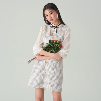 Roem衣恋秋季款时尚复古小香风毛呢裙子淑女格纹轻熟气质修身连衣裙 白色 160/84A