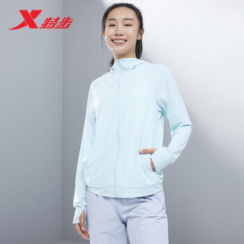 特步（XTEP）特步冰丝跑步外套女2023年夏季新款休闲上衣女防晒衣透气皮肤衣 微光蓝 S